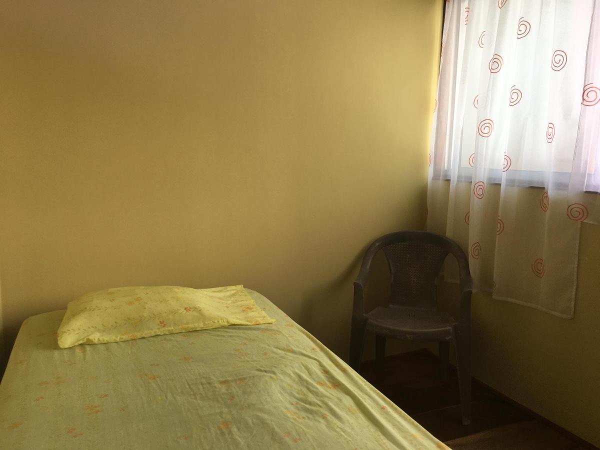 Hostel Julieta Rivas Bagian luar foto